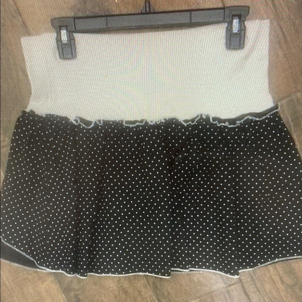COPY - Skirt polka dot with wide waist band, worn